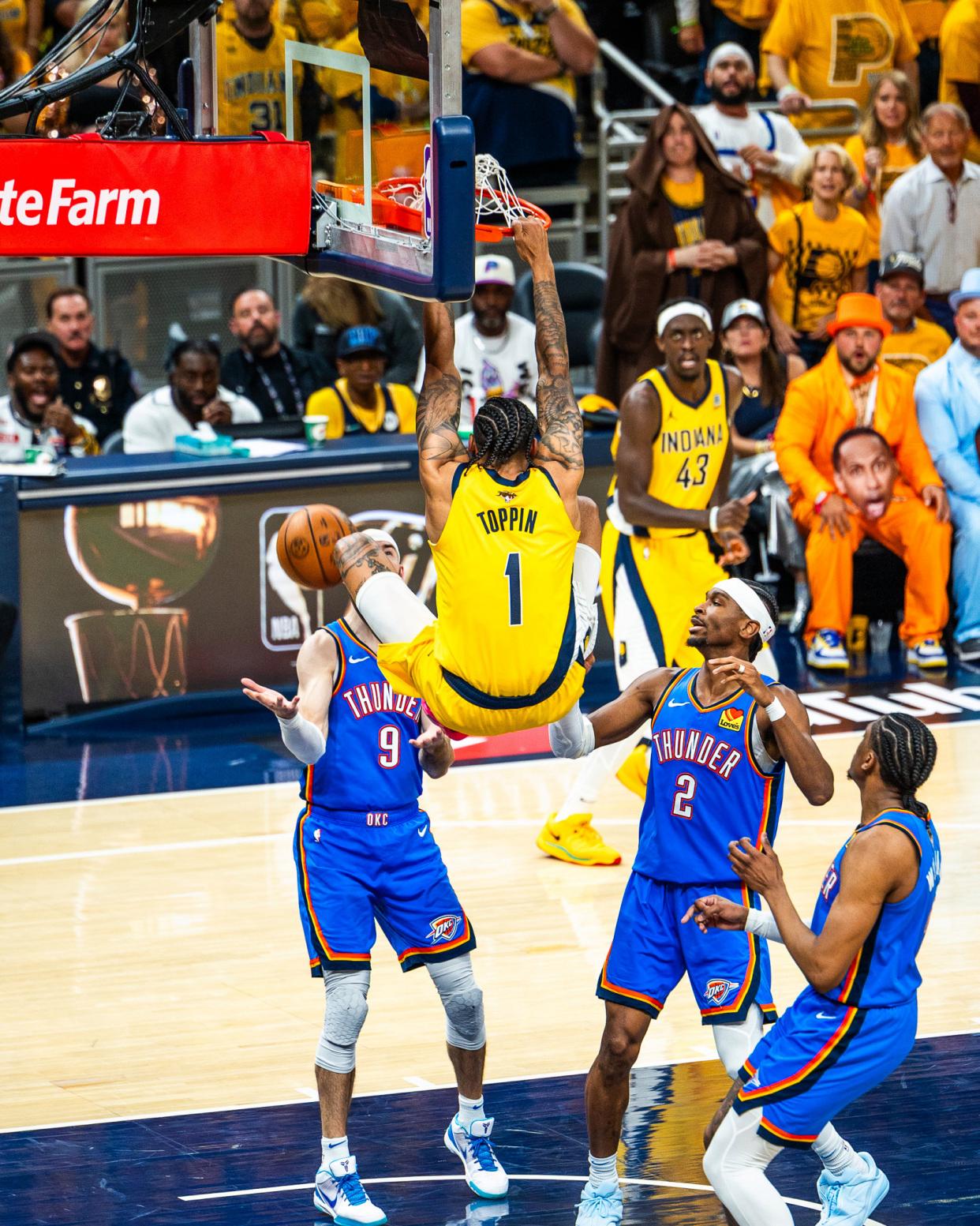 开云电竞 -关于NBA季后赛今夜走向成谜，丹佛掘金篮板制胜，管理层满意，身体对抗强度拉满的信息