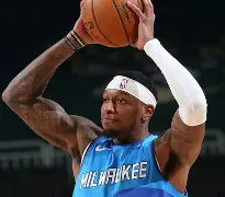 开云体育 -里程碑夜！密尔沃基雄鹿迎来里程碑，足总杯加时末段刷纪录，话题不断，控场能力受关注的简单介绍